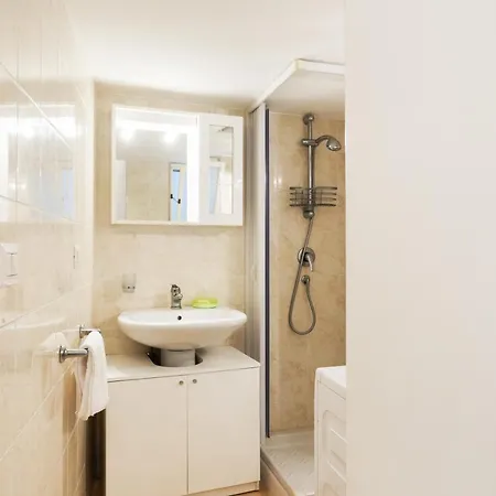 Apartment Il Cortiletto Modern