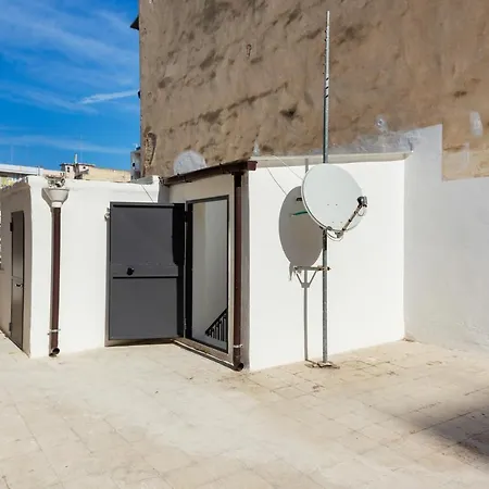 Apartment Il Cortiletto Modern Bari