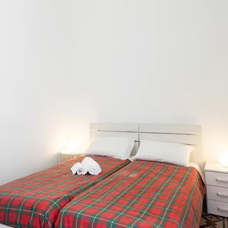 Il Cortiletto Modern Apartment *